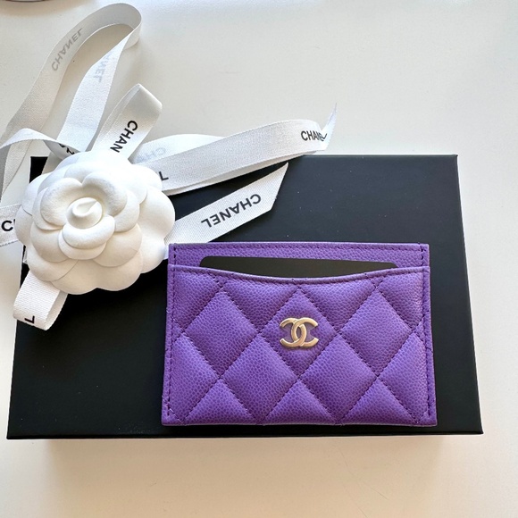 Chanel Card Holder in Caviar Leather with Interlocking CC Logo (BNIB) - Picture 1 of 8